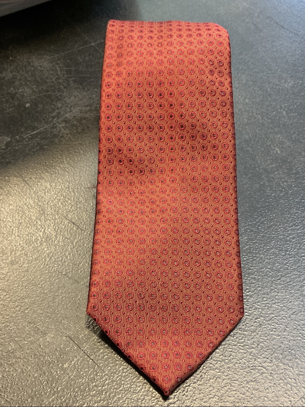 Men's Red Micro-Pattern Tie